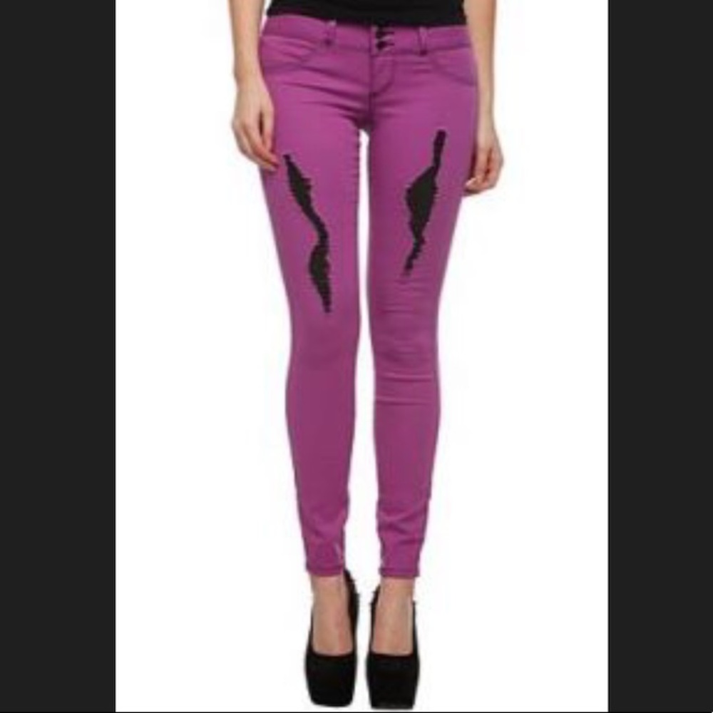NWOT Lovesick Super Skinny Jeans